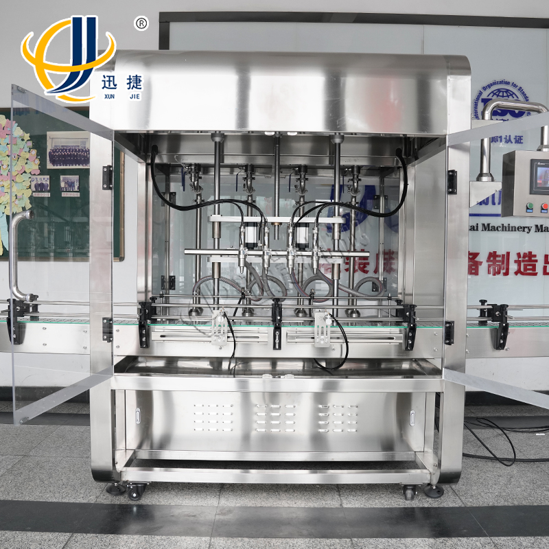 世界那么大，來看看迅捷機械的潤滑油灌裝機